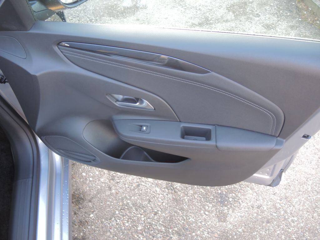 Opel Corsa F 1.2 Direct Turbo AT Elegance - Samsaru's Car Outlet