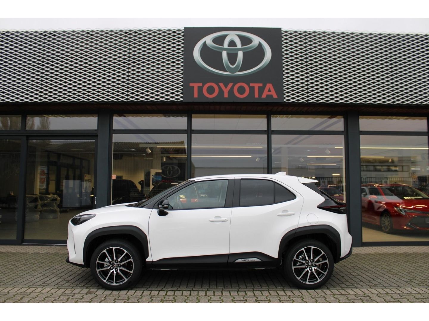 Toyota Yaris Cross GR-SPORT+ADVANCED-P+CARPLAY+GJ-RÄDER