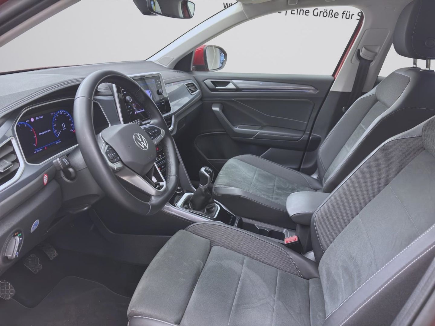 Volkswagen T-Roc 1.0 TSI STYLE - Samsaru's Car Outlet