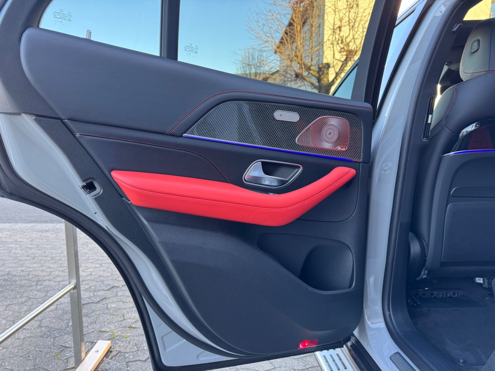Mercedes-Benz COUPÉ|ROT|MY26|CARBON|BURMESTER|HEAD-UP|MASSAGE|