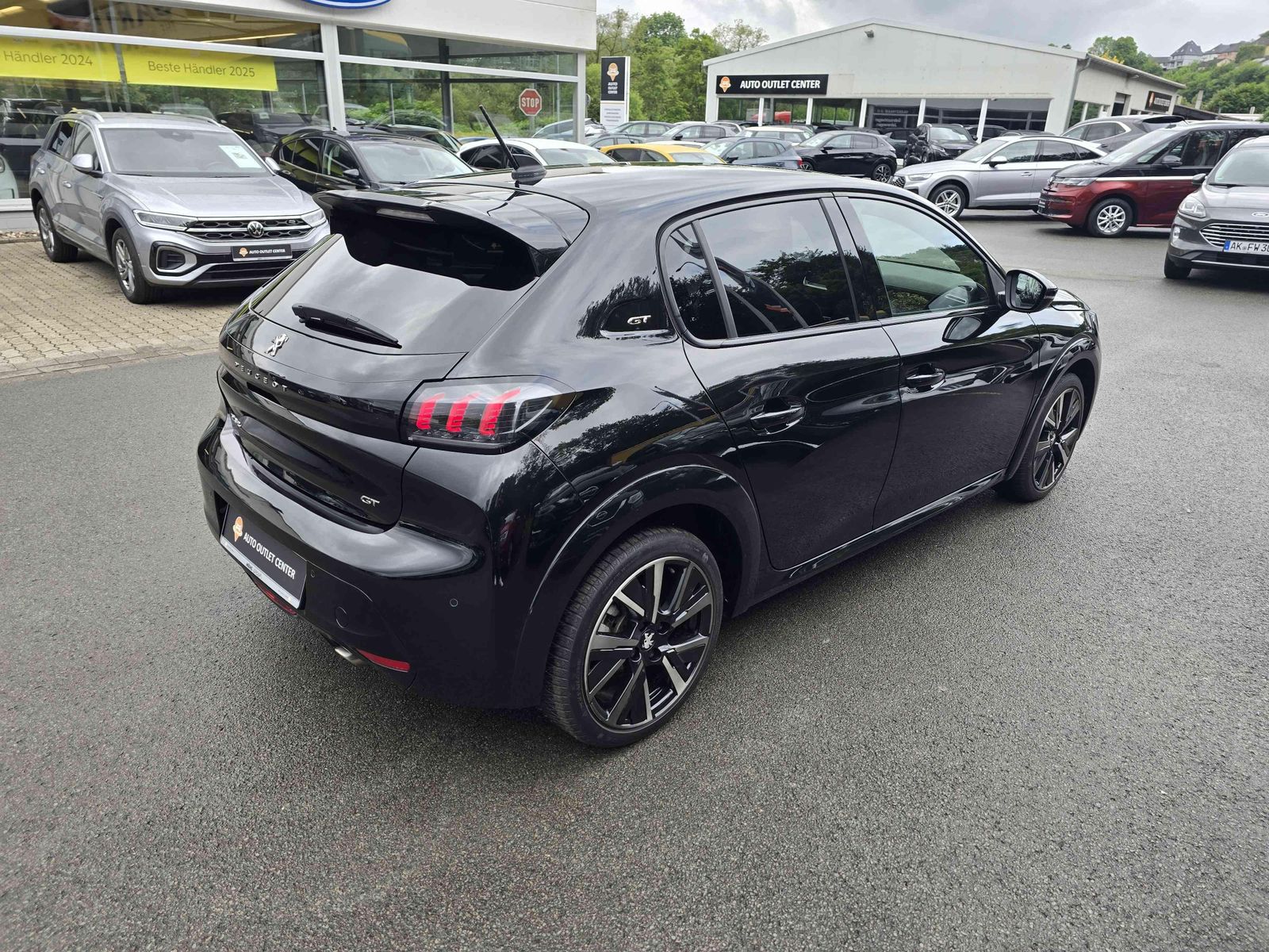 Peugeot 208 GT - Samsaru's Car Outlet