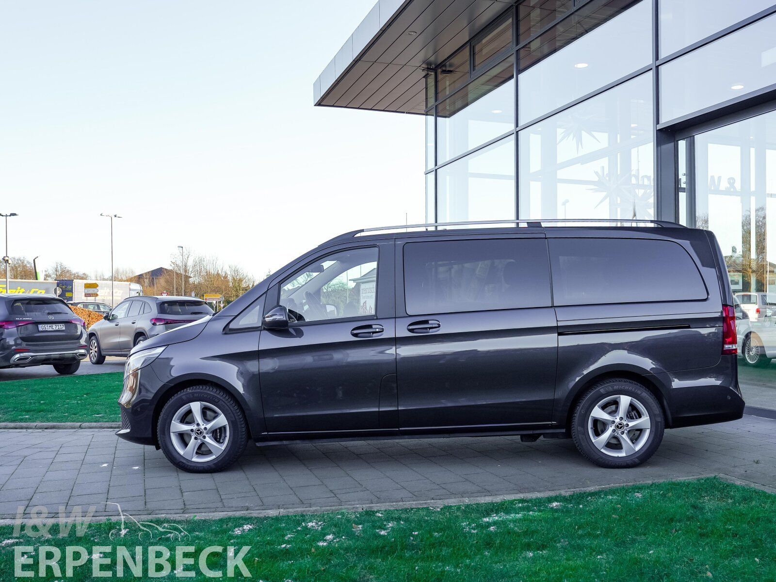 Mercedes-Benz V 300 d EDITION Lang - Samsaru's Car Outlet