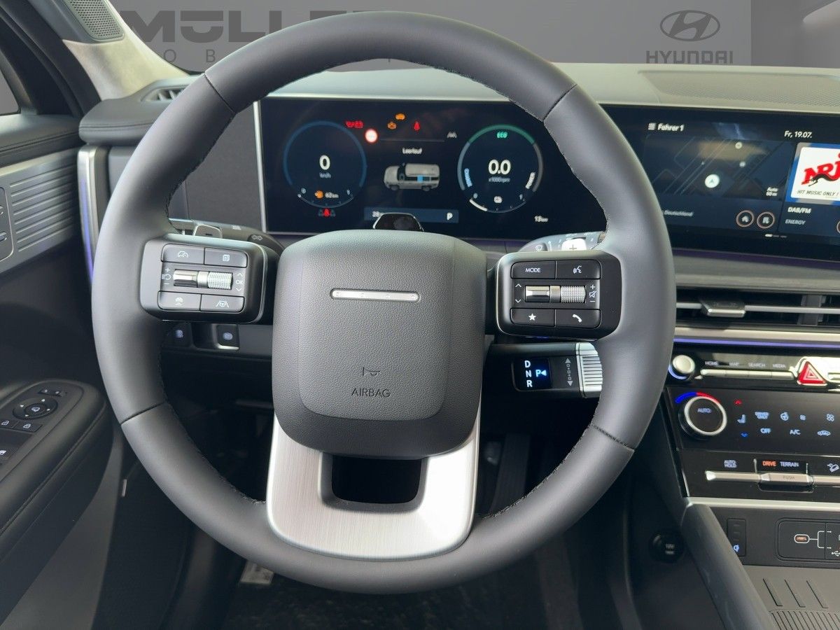 Hyundai SANTA FE 1.6 HEV 4WD Signature - Samsaru's Car Outlet