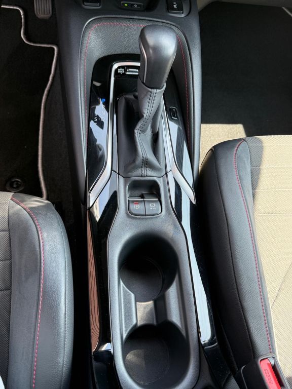 Toyota Corolla 2.0 Hybrid Touring Sports Lounge - Samsaru's Car Outlet