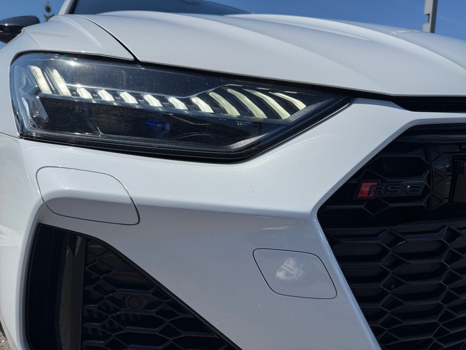 Audi RS6 Avant BO,matrix,360,HUD,Kam.,Keramik,Laser