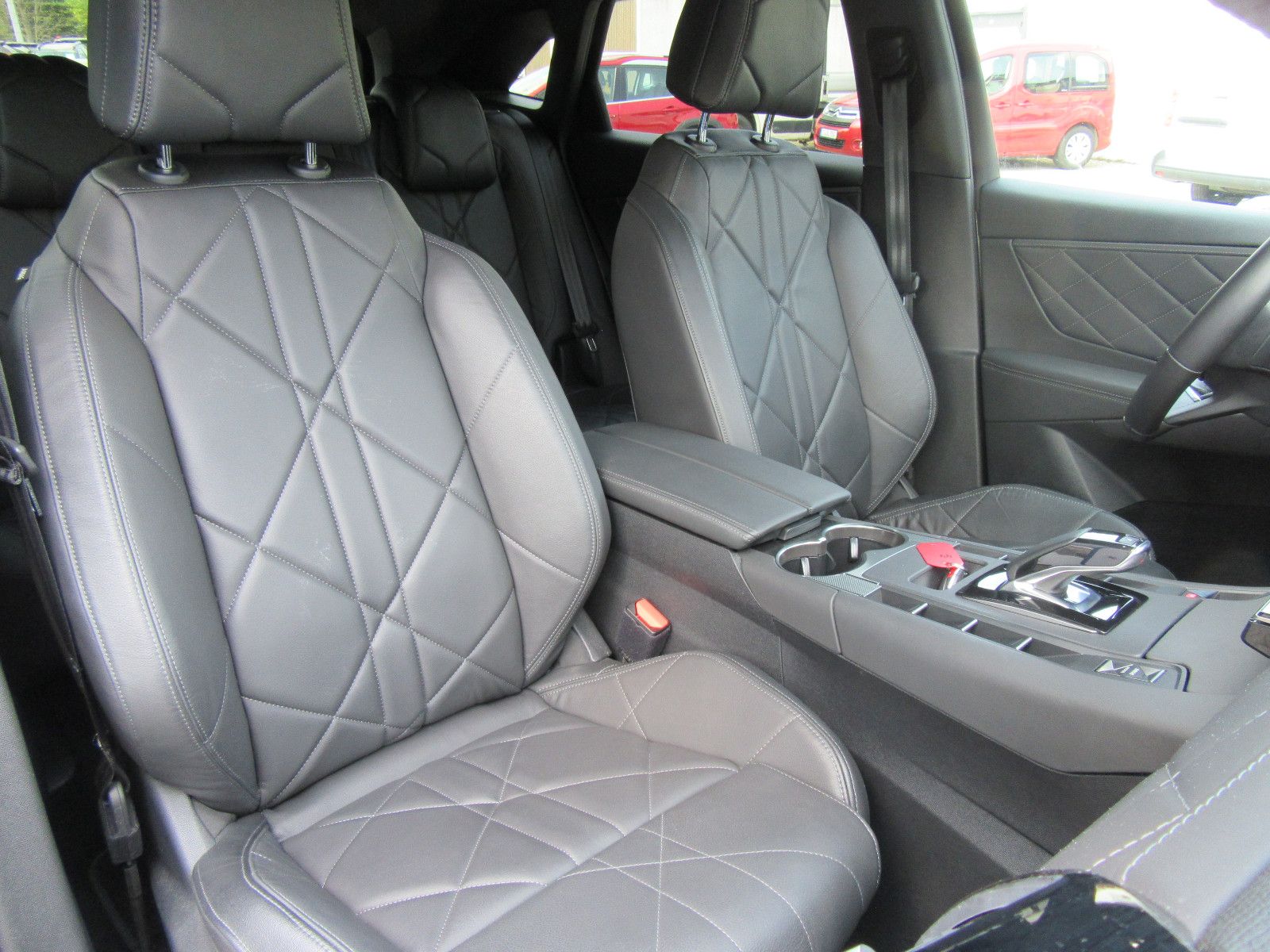 DS Automobiles DS7 Crossback SoChic PT 225 EAT8*Pano-Dach*Sitzh