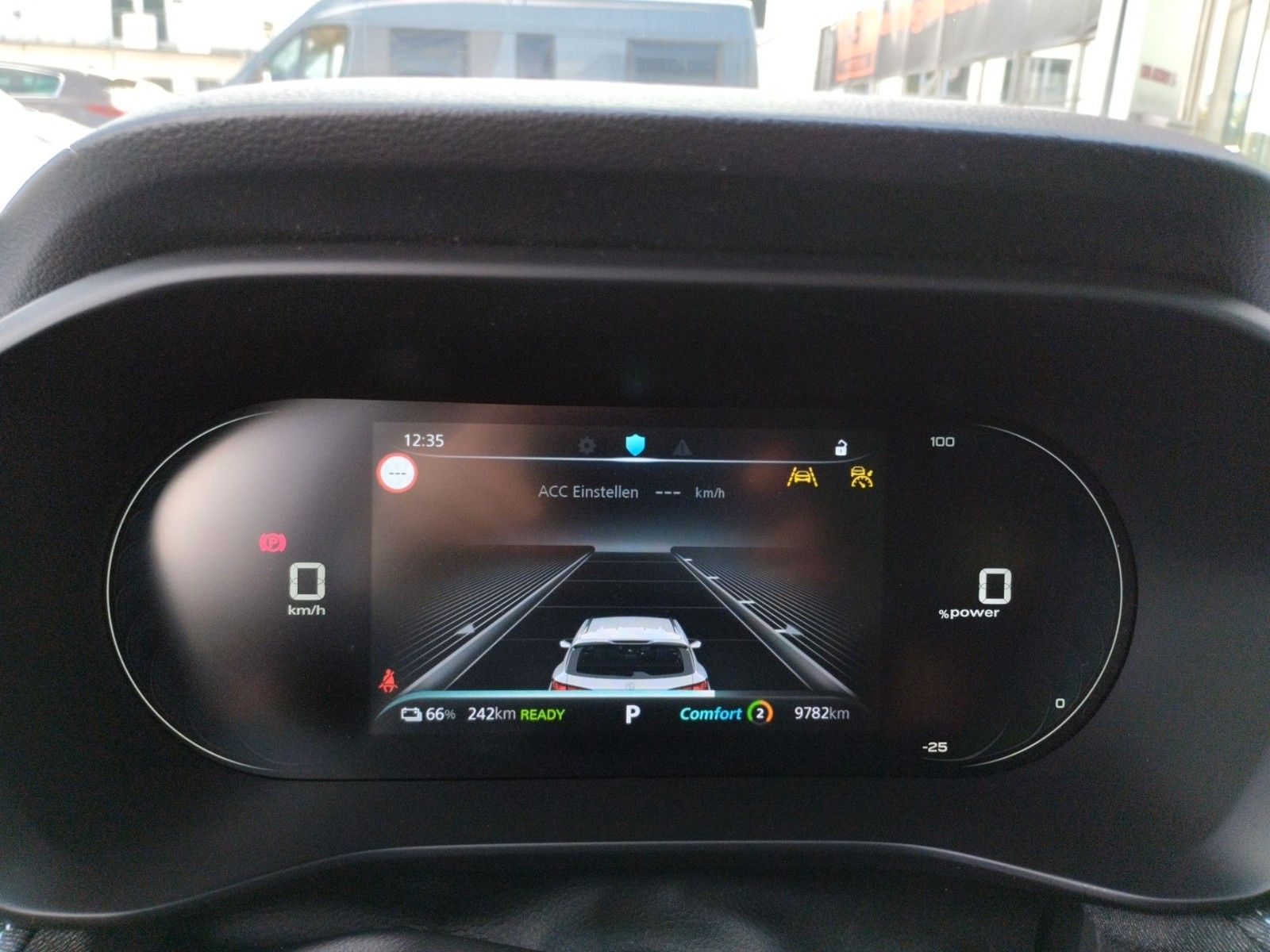 MG5 61,1 kWh Luxury - 8-fach bereift-