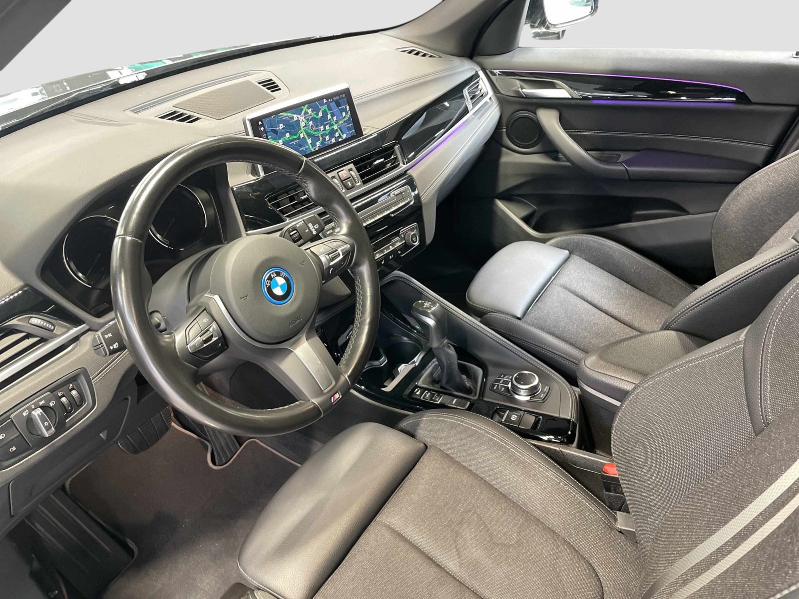 BMW X1 xDrive25e Sport Line - Samsaru's Car Outlet