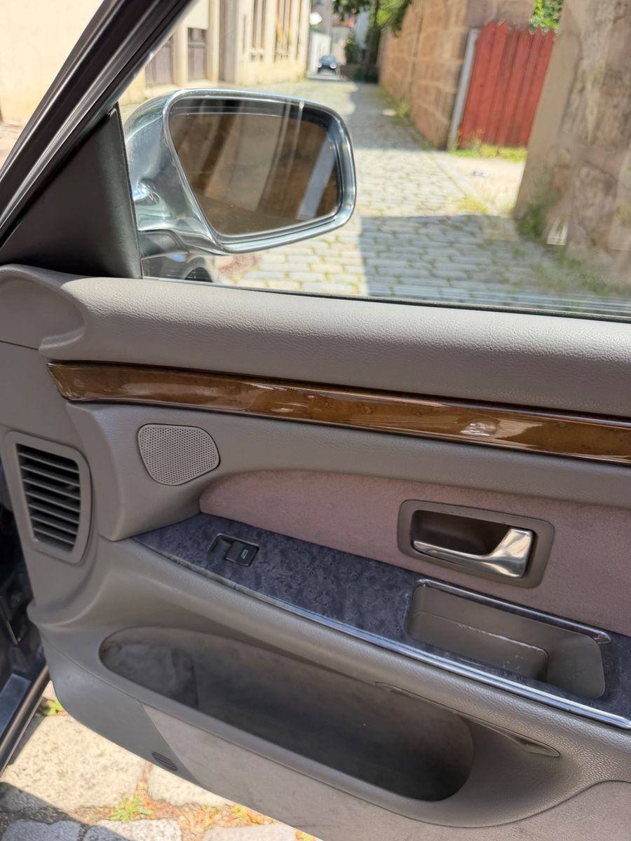 Audi S8 4.2 V8 / NUR 109000 Km !!!