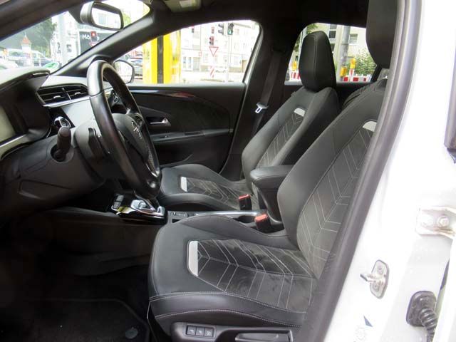 Opel Corsa 1.2 Ultimate - Samsaru's Car Outlet