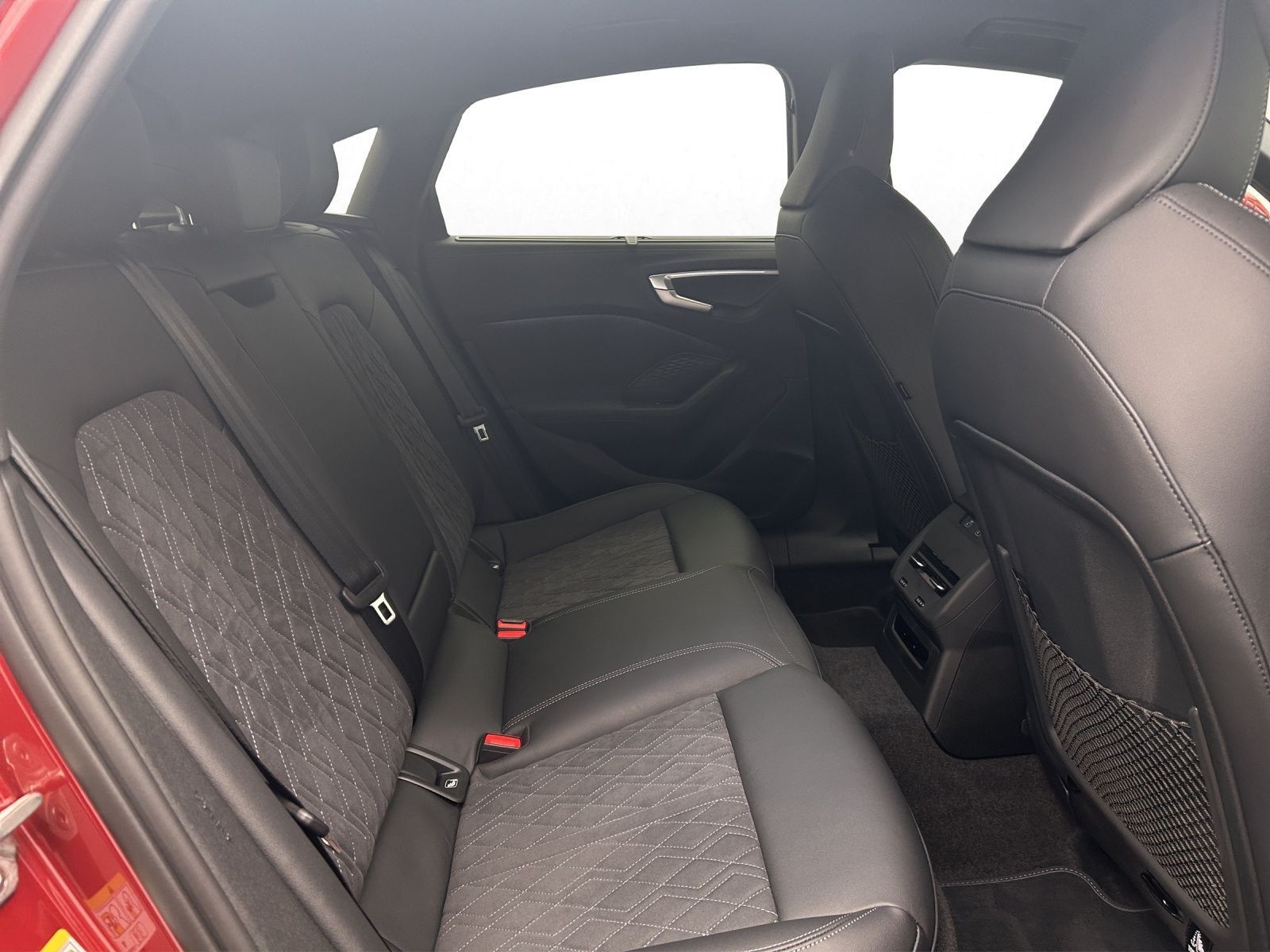 Audi A5 Limousine e-hybrid quattro S line*Navi*Matrix
