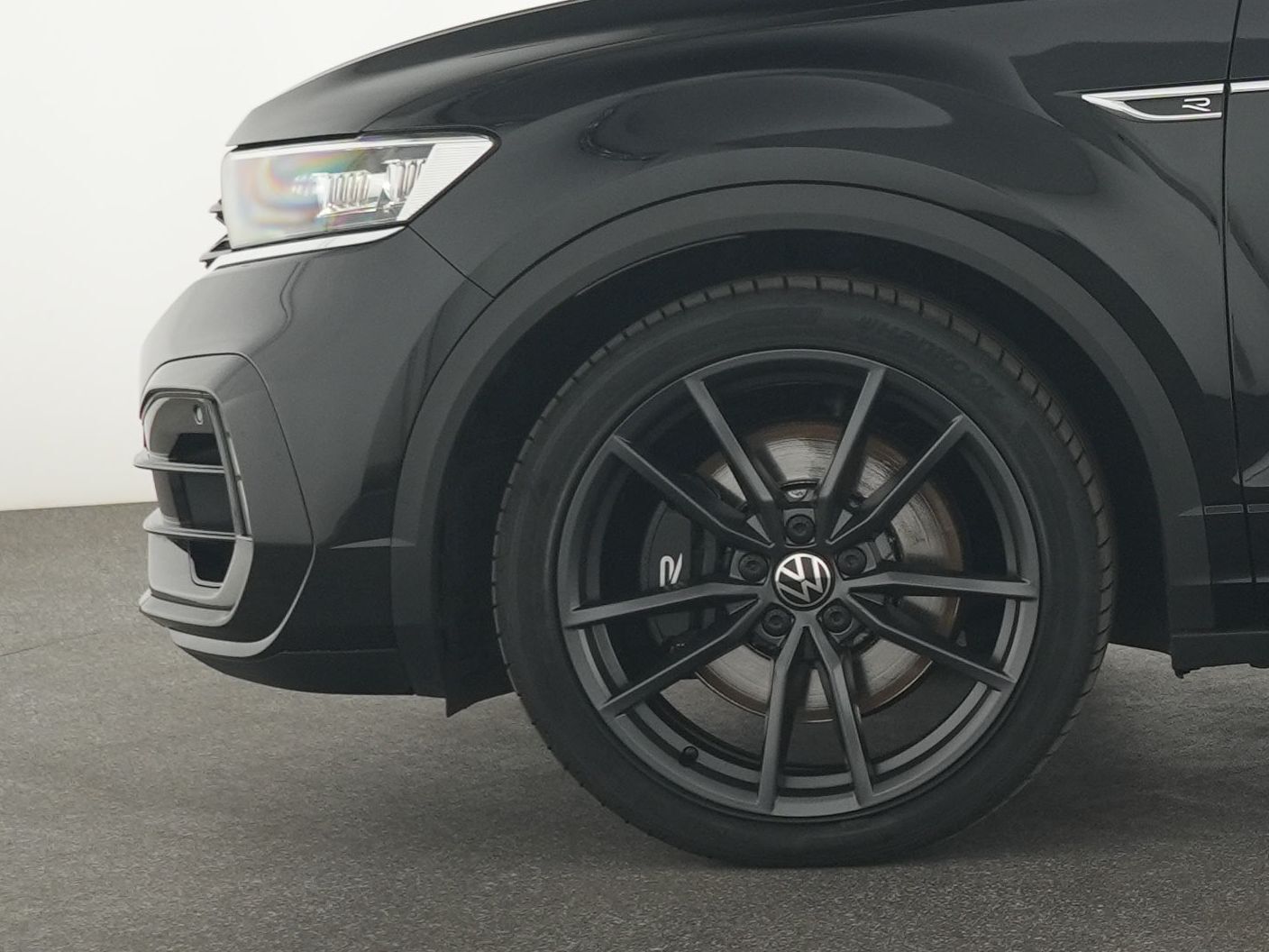 Volkswagen T-Roc R - Samsaru's Car Outlet