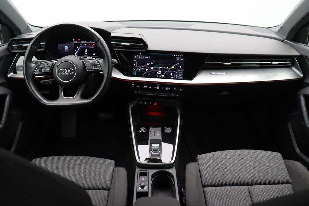 Audi A3 Sportback 35 TDI . Virt.Cockpit Navi ACC AHK
