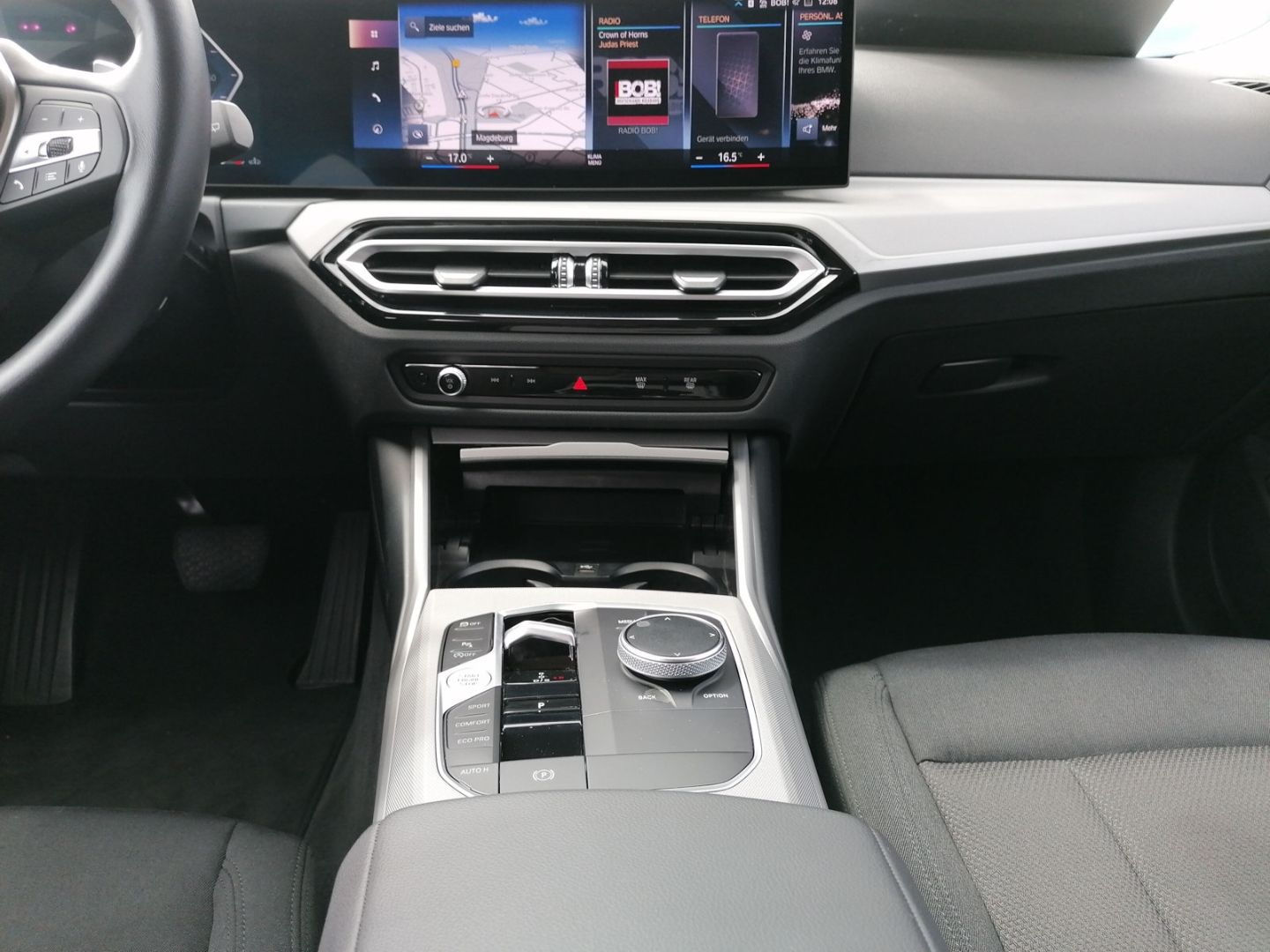 BMW 320 i Touring - Samsaru's Car Outlet