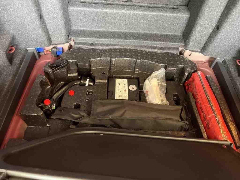 Volkswagen T-Roc 1.5 TSI Active DSG - Samsaru's Car Outlet