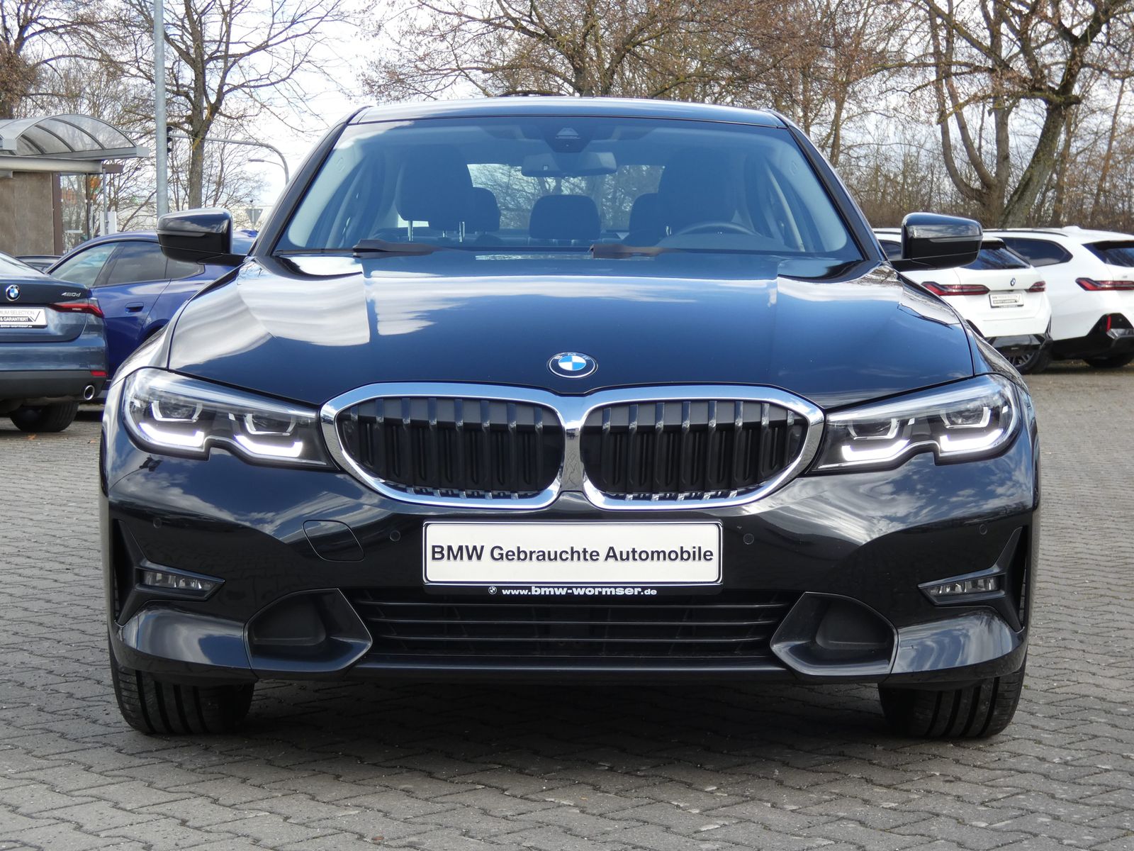 BMW 320i xDrive Limousine Sport Line HiFi DAB LED
