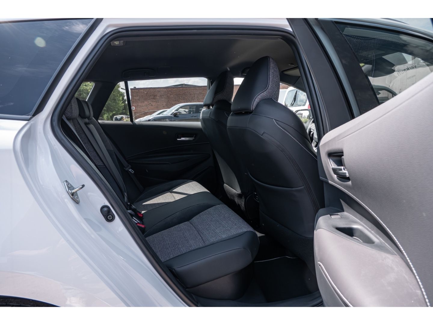 Toyota Corolla Touring Sports Voll-Hybrid Teamplayer AT