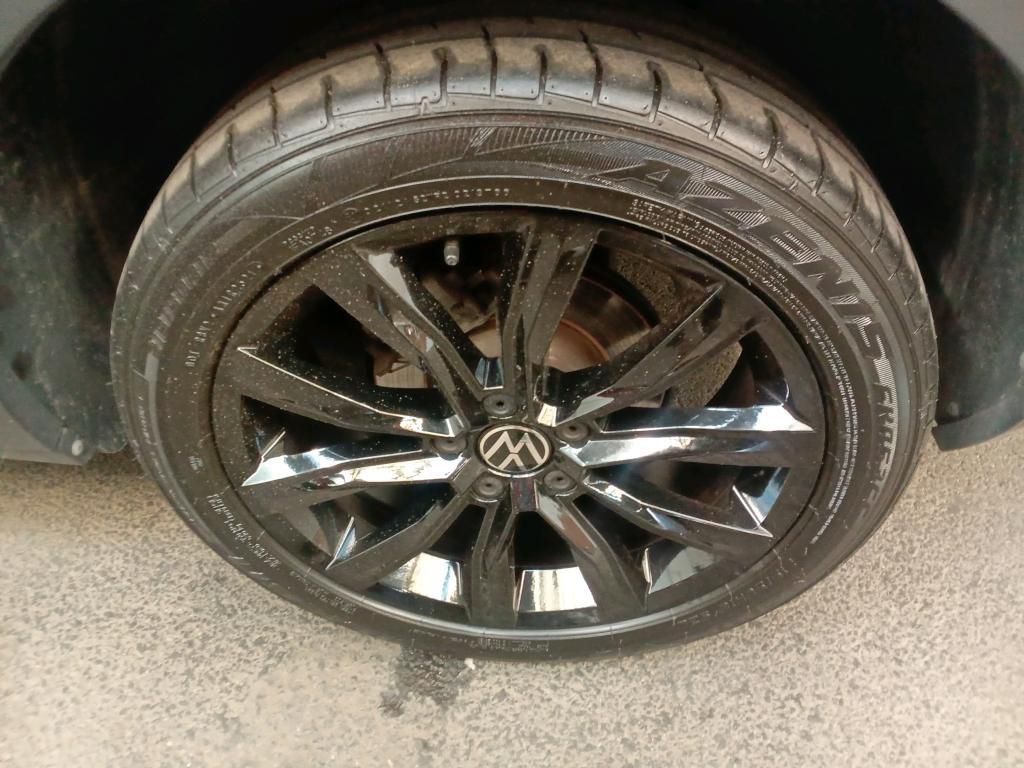 Volkswagen T-Roc Life 1.5 TSI DSG - Samsaru's Car Outlet