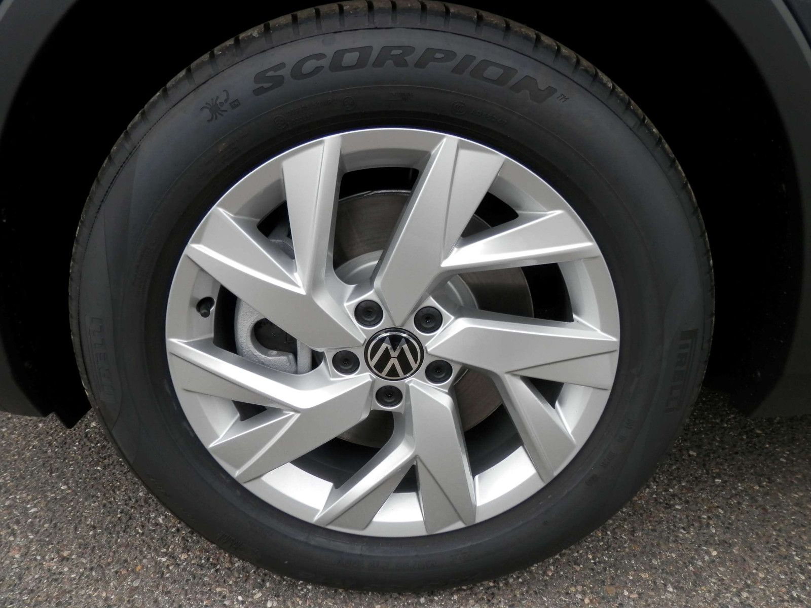 Volkswagen Tiguan Elegance - Samsaru's Car Outlet