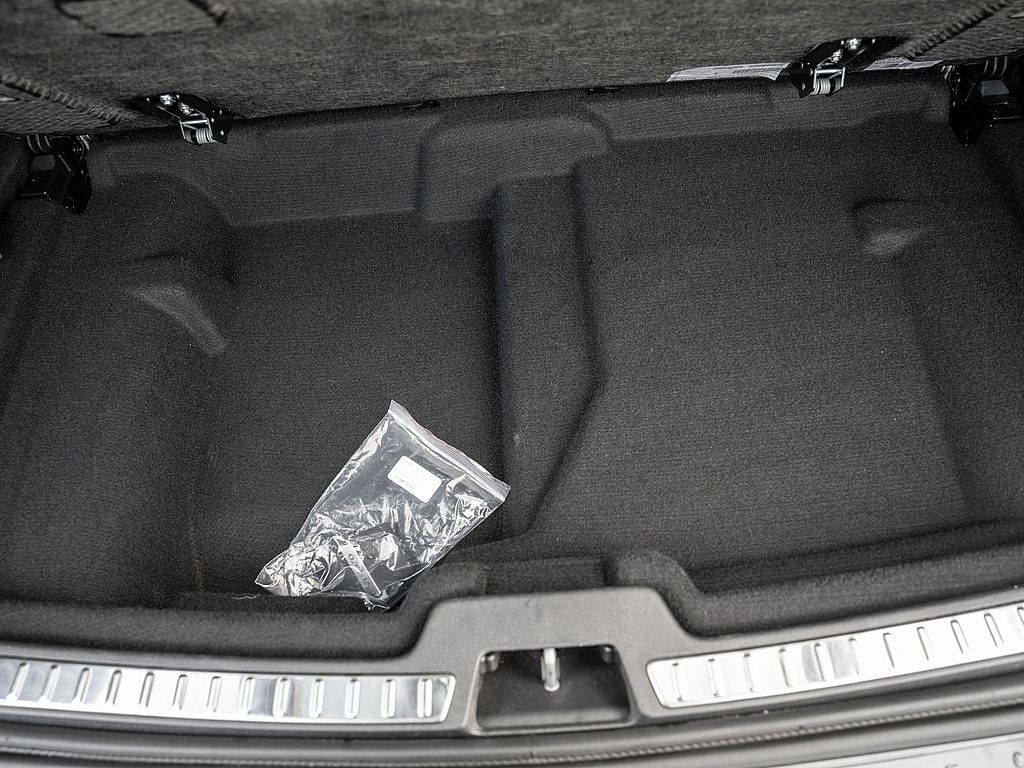 Volvo XC90 T8 AWD Plus Dark Panorama, AHK