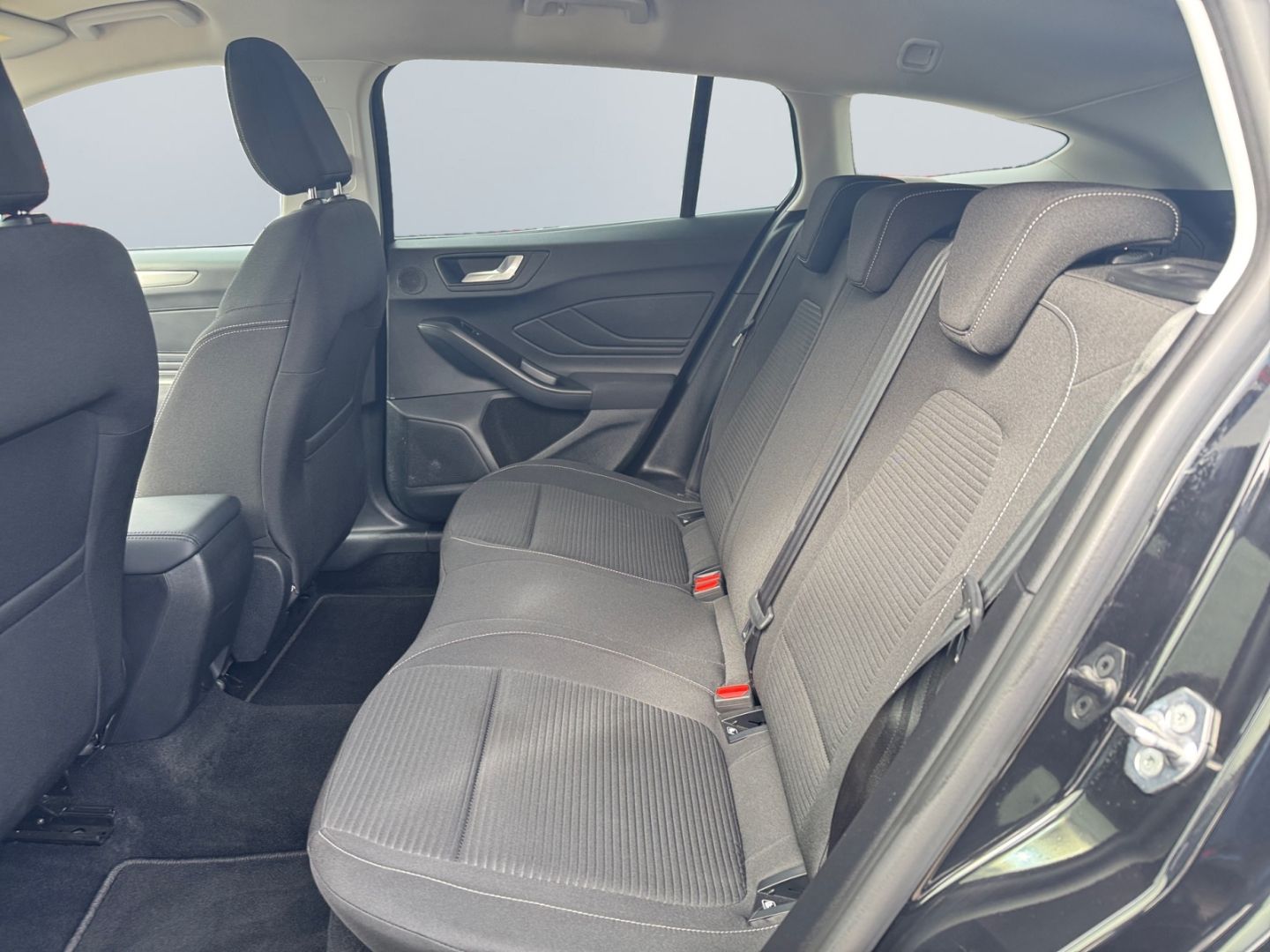 Ford Focus Turnier 1.5 EcoBlue TITANIUM *Matrix*AHK*
