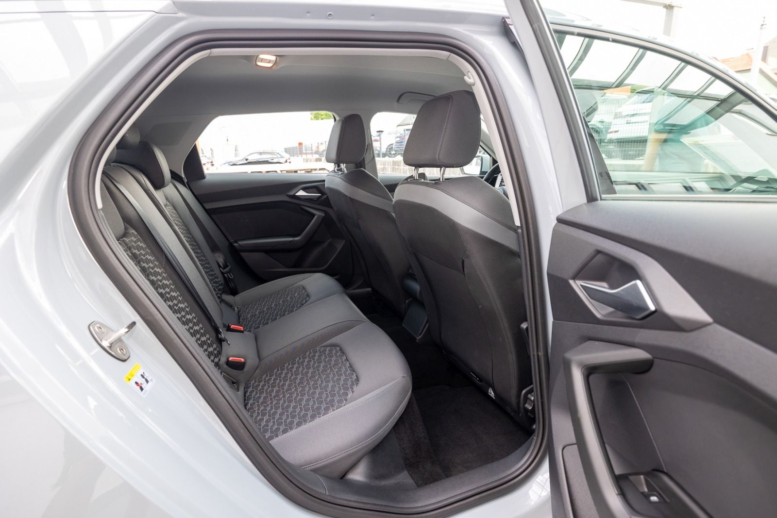 Audi A1 Sportback advanced 30 TFSI - Samsaru's Car Outlet