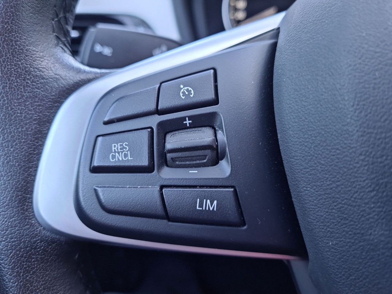 BMW X1 xDrive25e Advantage - Samsaru's Car Outlet