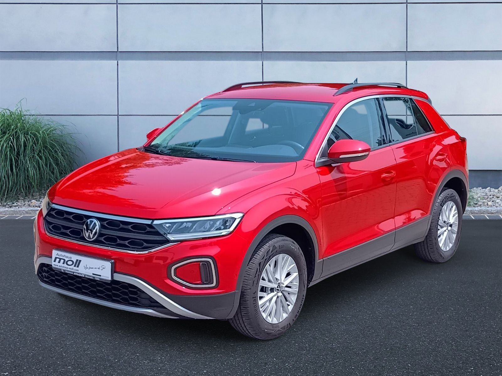Volkswagen T-ROC Life 1.0 TSI - Samsaru's Car Outlet