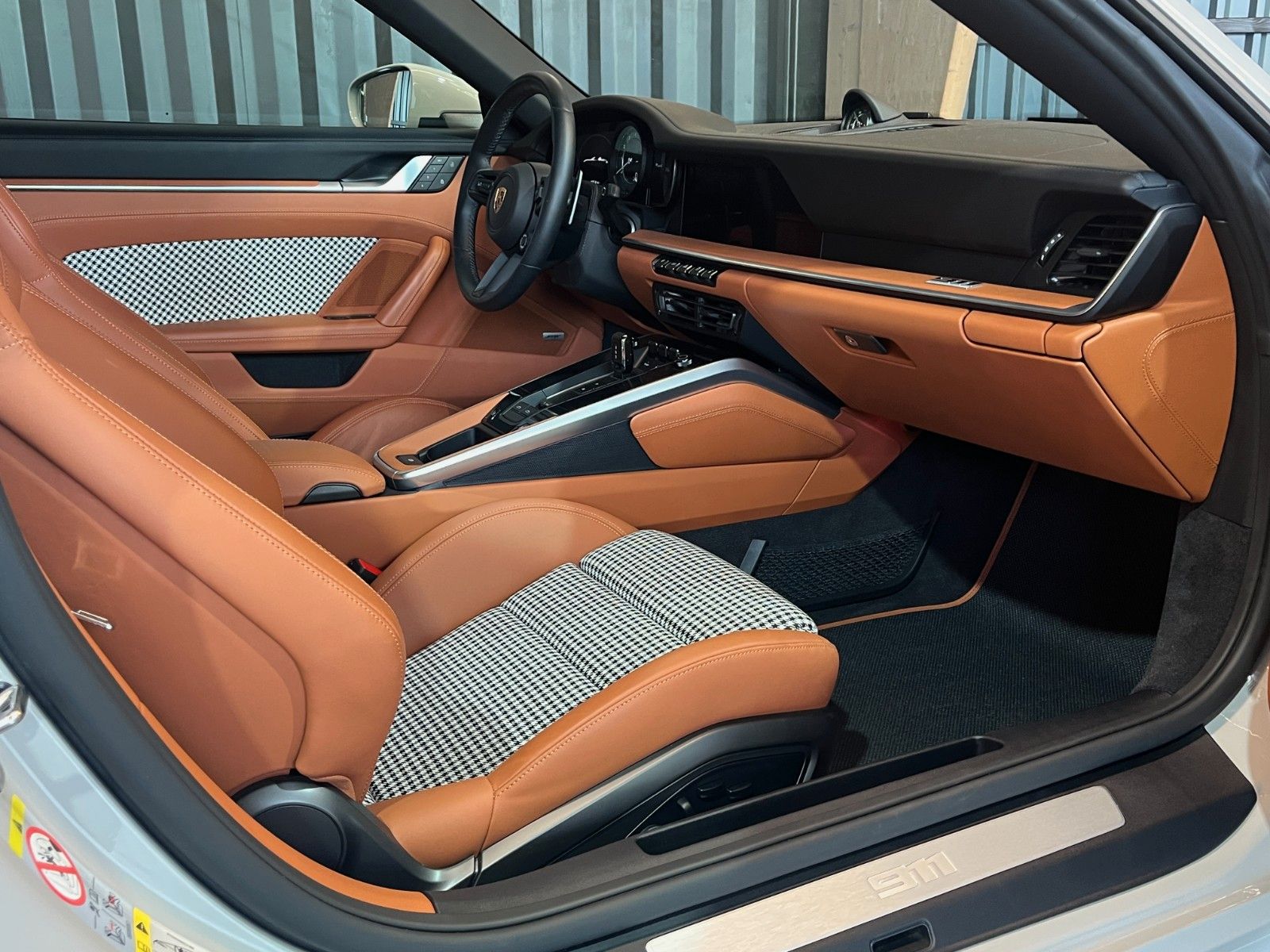 Porsche 911 Targa 4S - Samsaru's Car Outlet