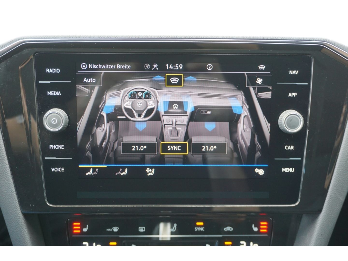 Volkswagen Passat 2.0 TSI DSG - Samsaru's Car Outlet