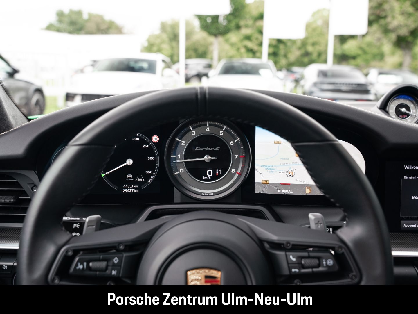 Porsche 992 911 Turbo S Pythongrün Sportabgasanlage LED