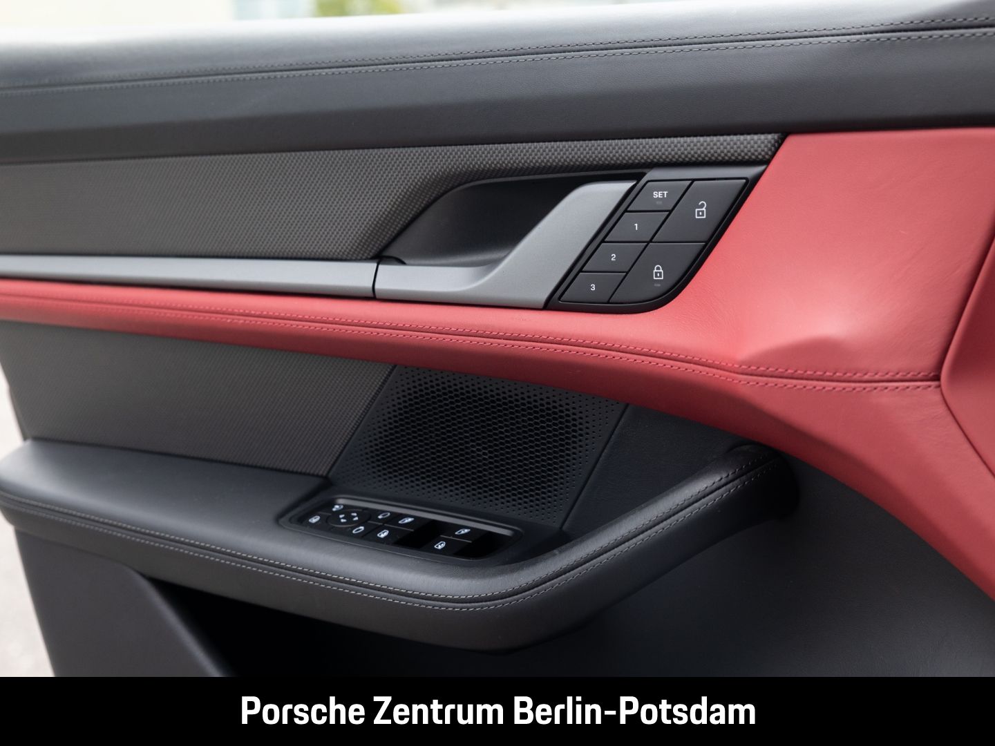 Porsche Taycan Turbo S Sport Turismo Burmester LED
