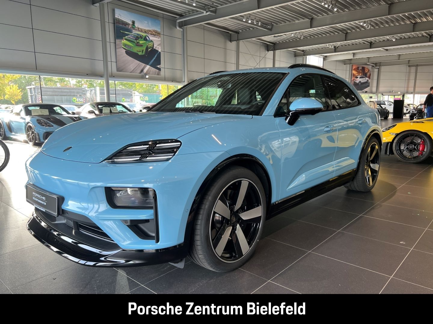 Porsche Macan Turbo HA-Lenkung Head-Up Sitzbelüftung