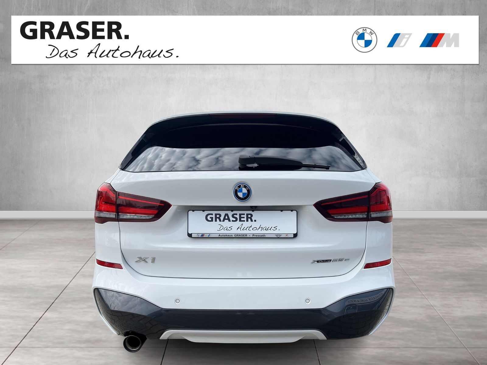 BMW X1 xDrive25e M Sportpaket - Samsaru's Car Outlet