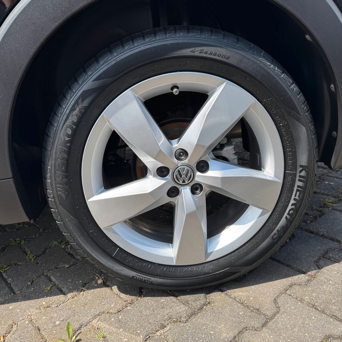 Volkswagen T-Cross Style - Samsaru's Car Outlet