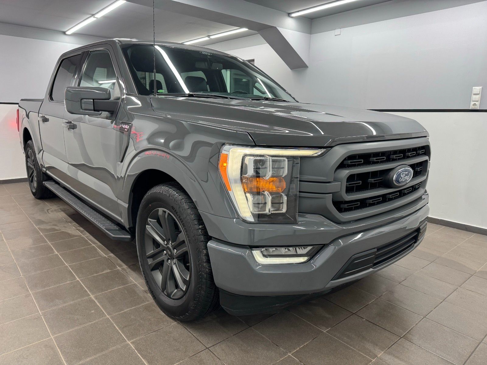 Ford F 150 5.0 XLT Supercrew - Samsaru's Car Outlet