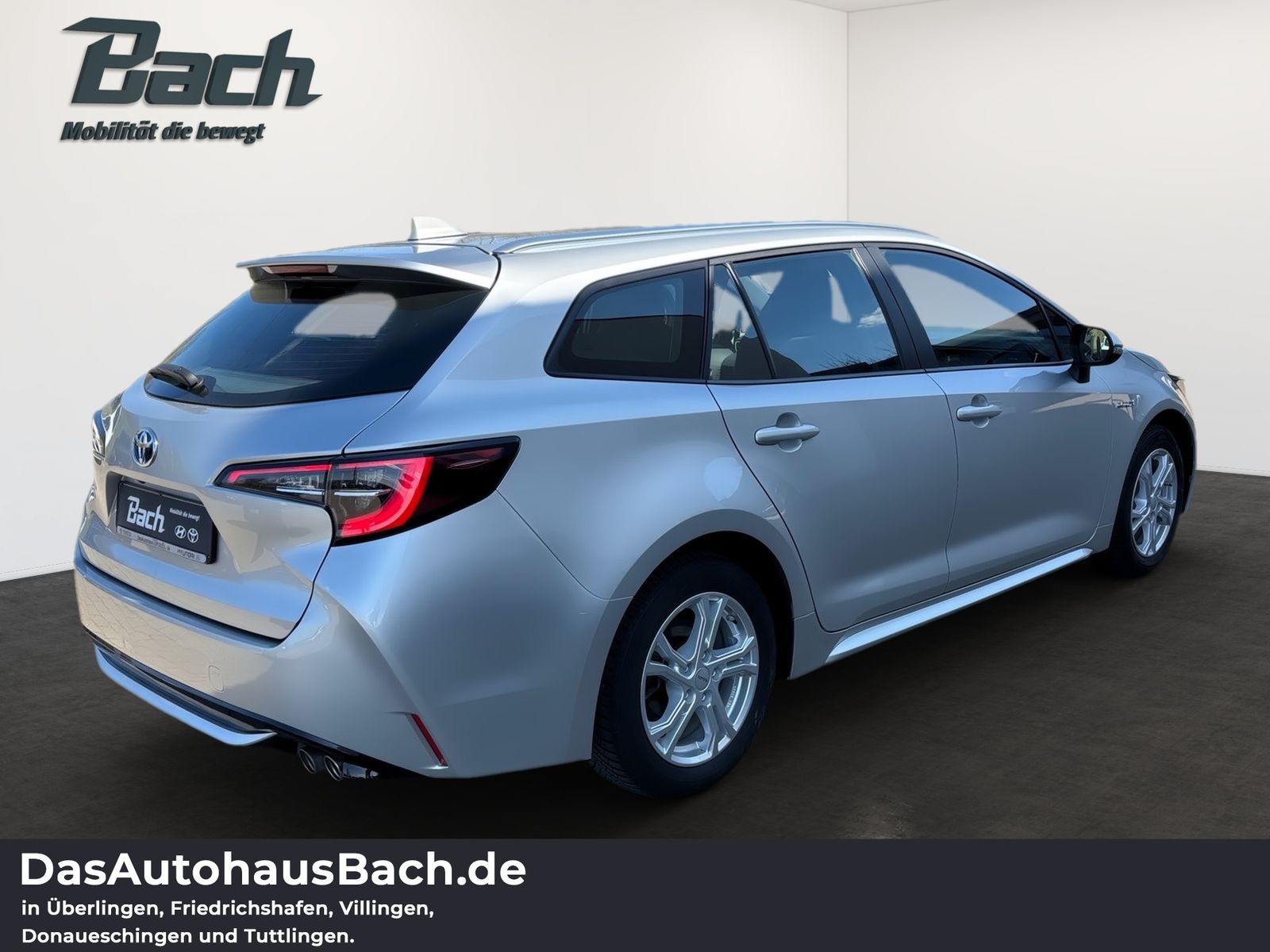 Toyota Corolla Touring Sports 2.0l Hybrid Business - Samsaru's Car Outlet