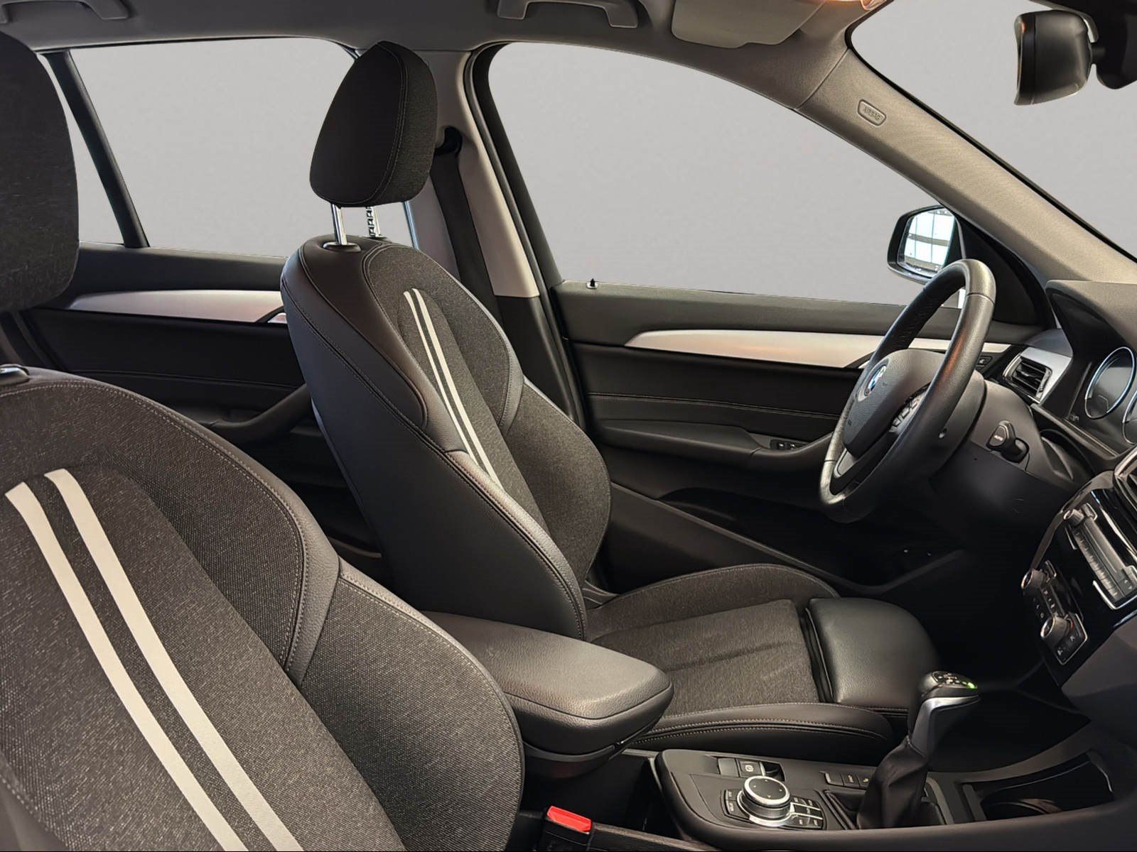 BMW X1 xDrive25e - Samsaru's Car Outlet