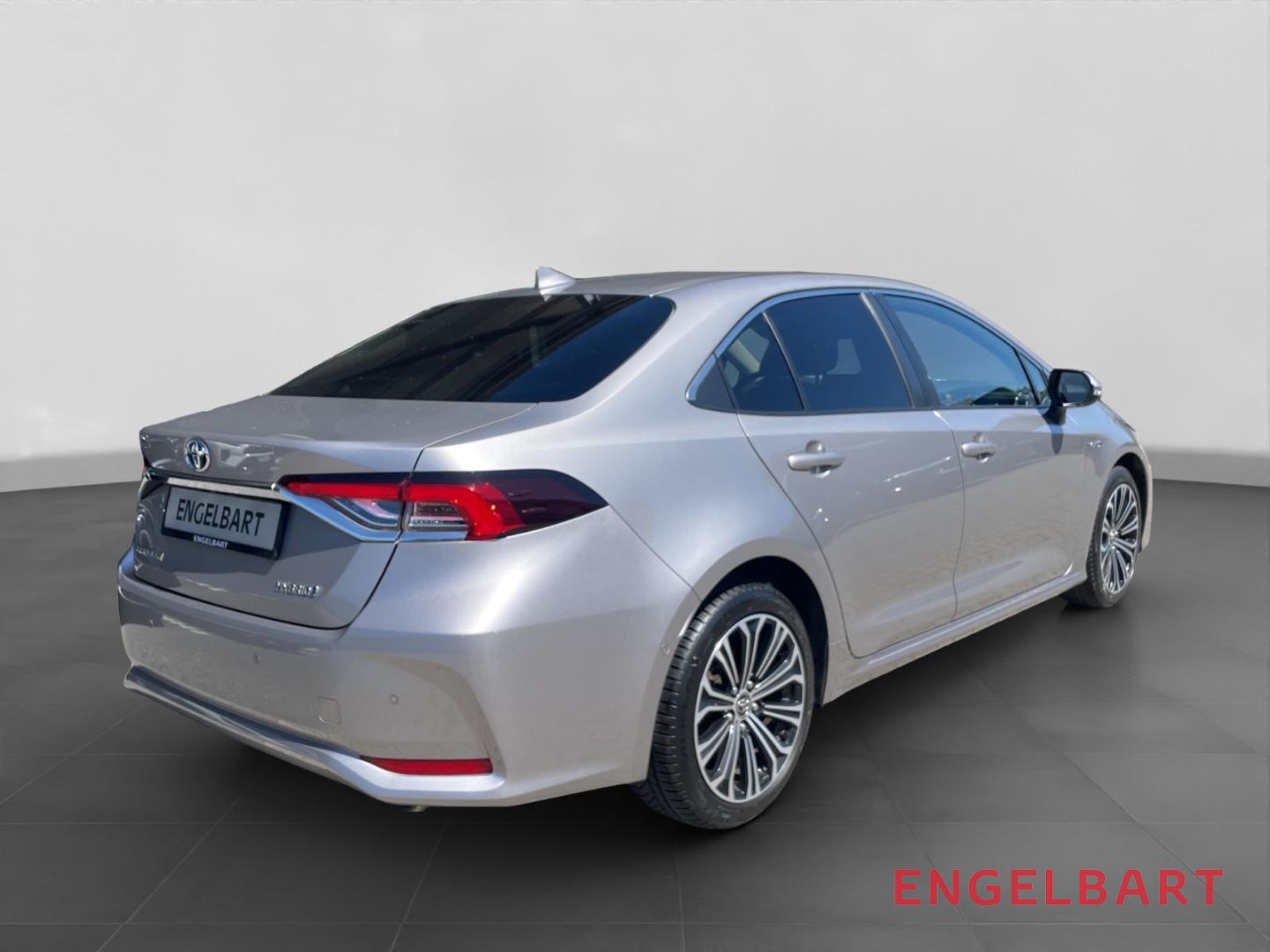 Toyota Corolla 1.8 Hybrid Club - Samsaru's Car Outlet