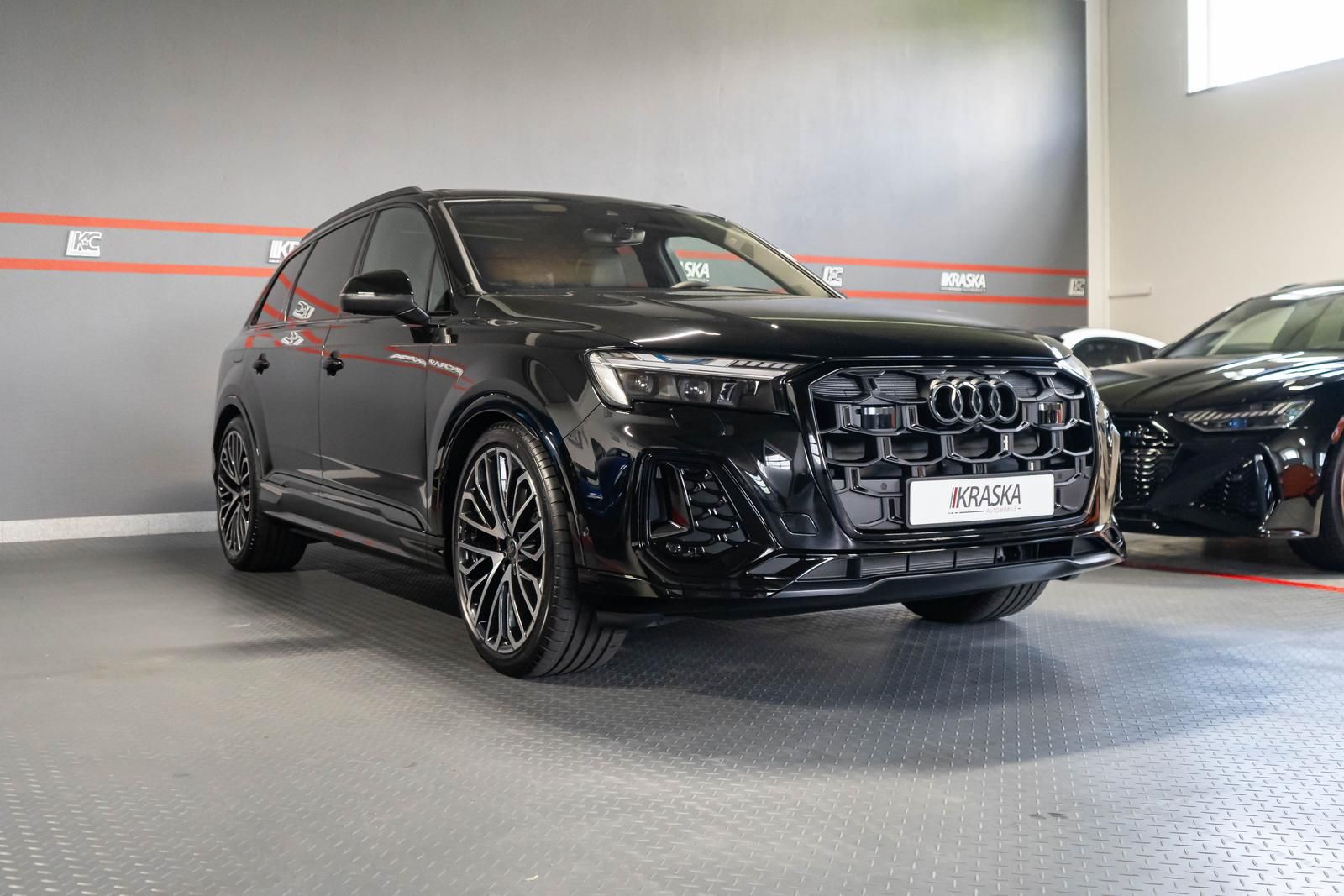 Audi Q7 50 TDI quattro S line AHK PANO STHZ 7-SITZER