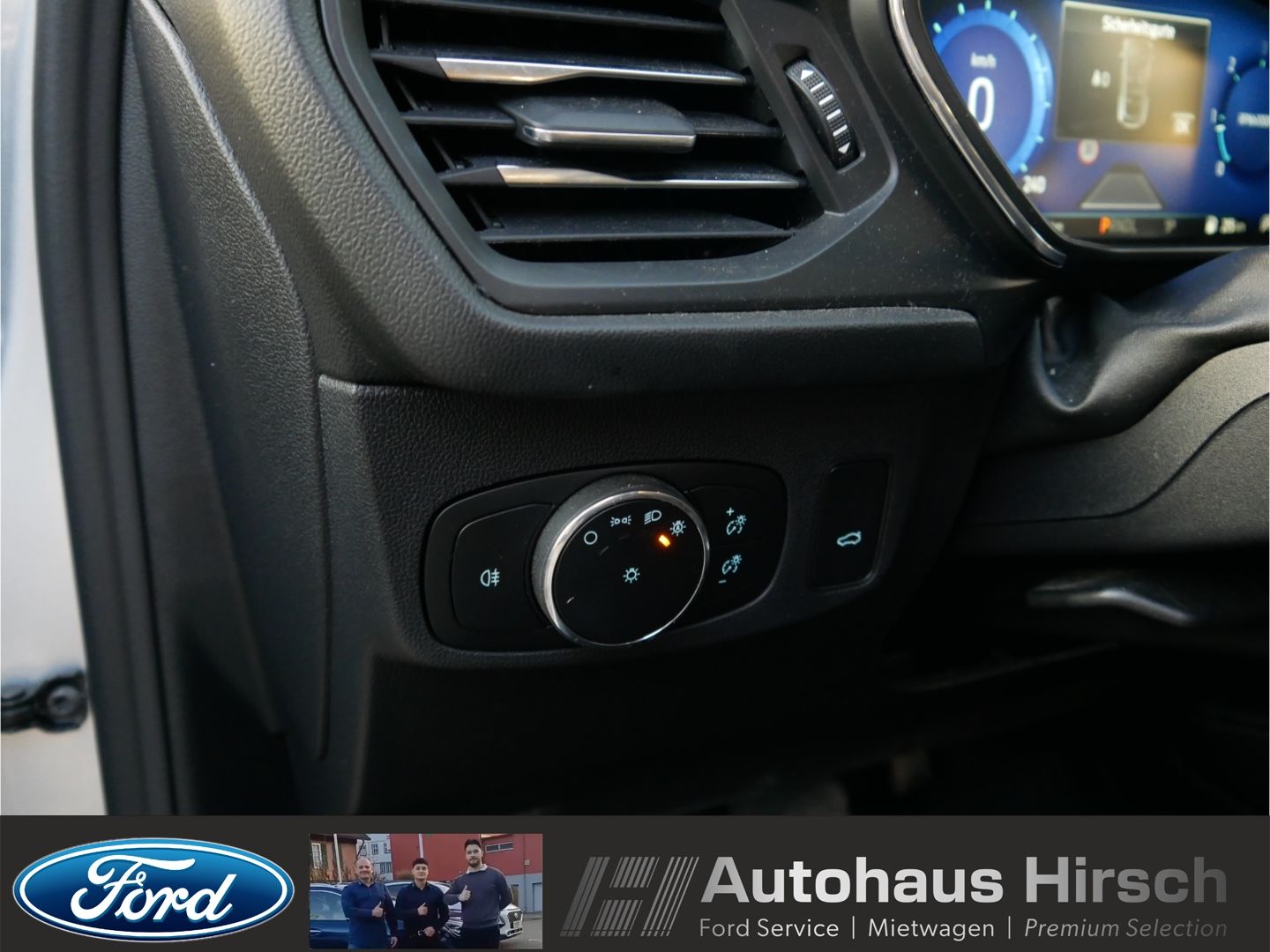 Ford Focus Turnier Titanium X AHK-klappbar Navi Dig.