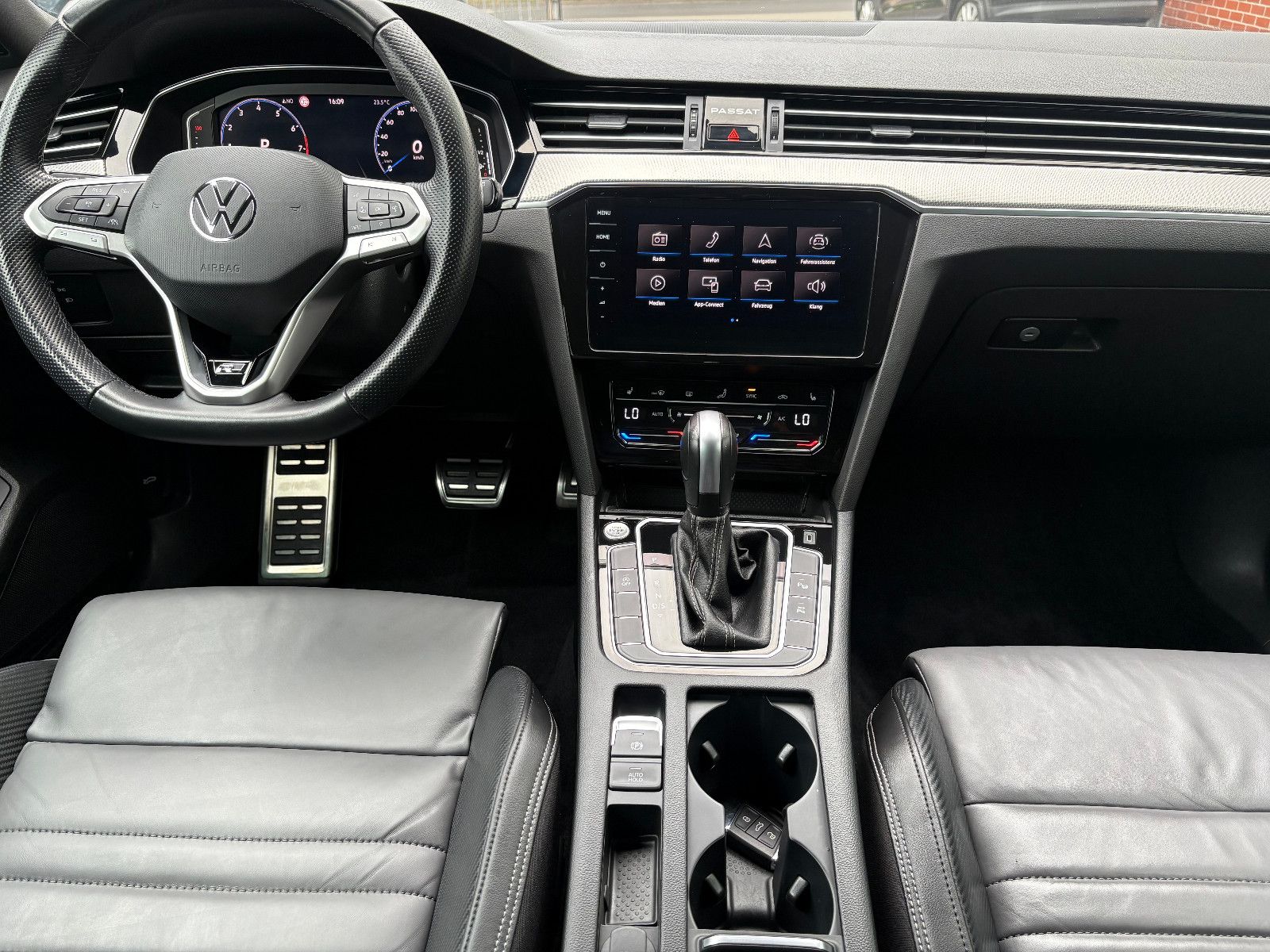 Volkswagen Passat 2.0 TSI DSG Variant 2x R LINE SPORT PAKET