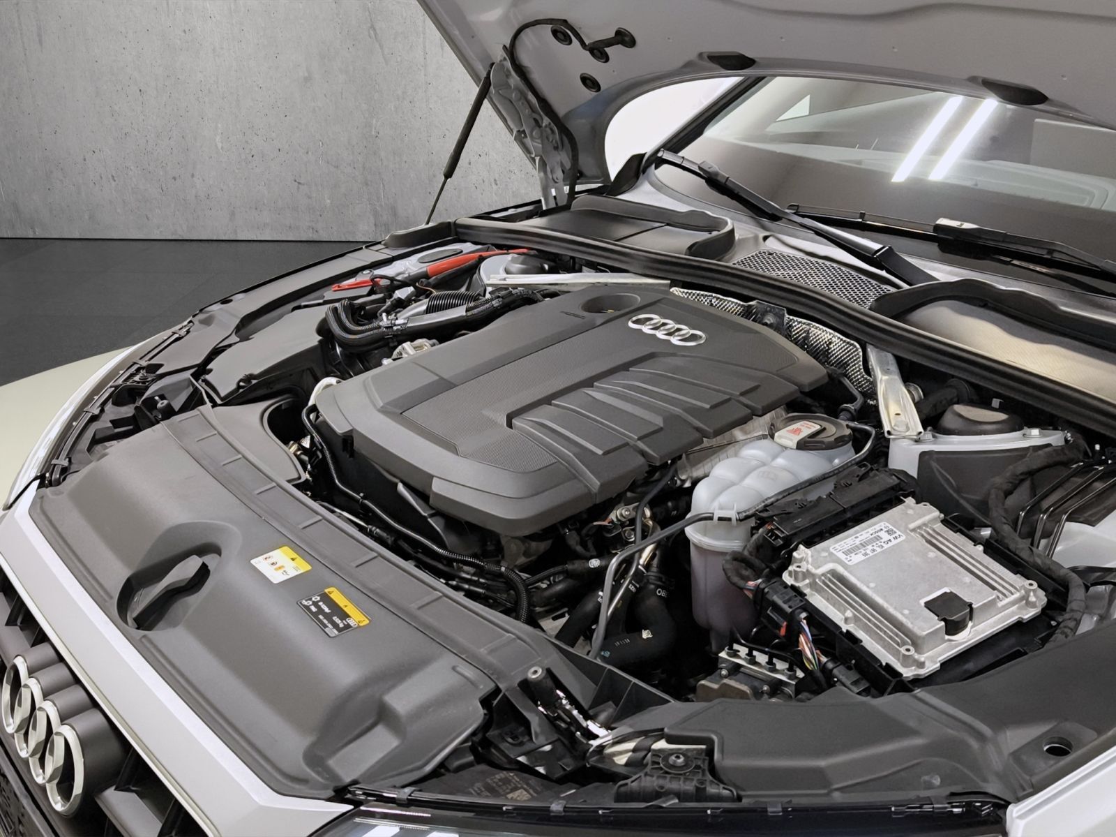 Audi A4 Avant 40 TDI quattro S tronic - Samsaru's Car Outlet