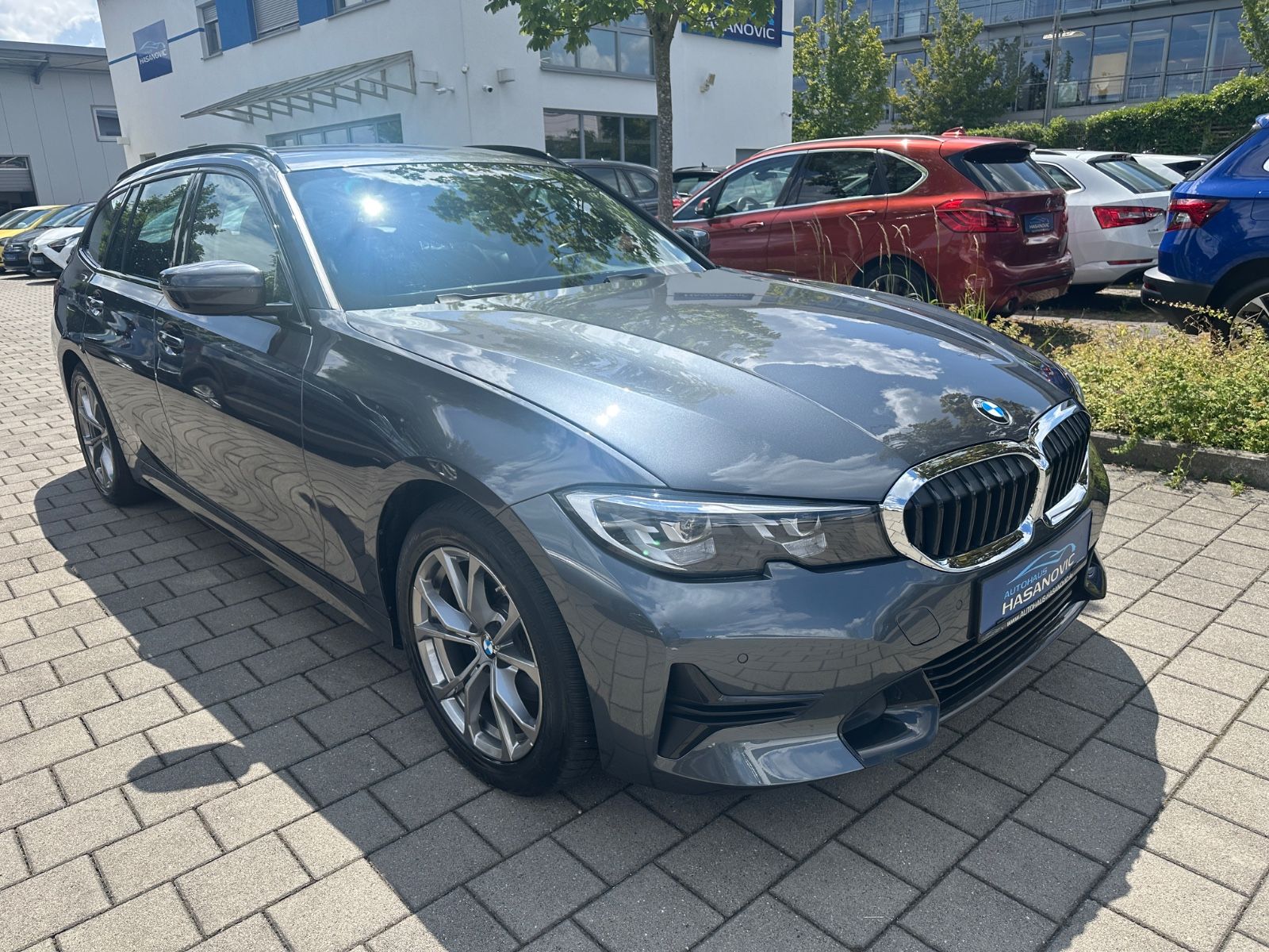 BMW 320 d Sport Line - Samsaru's Car Outlet