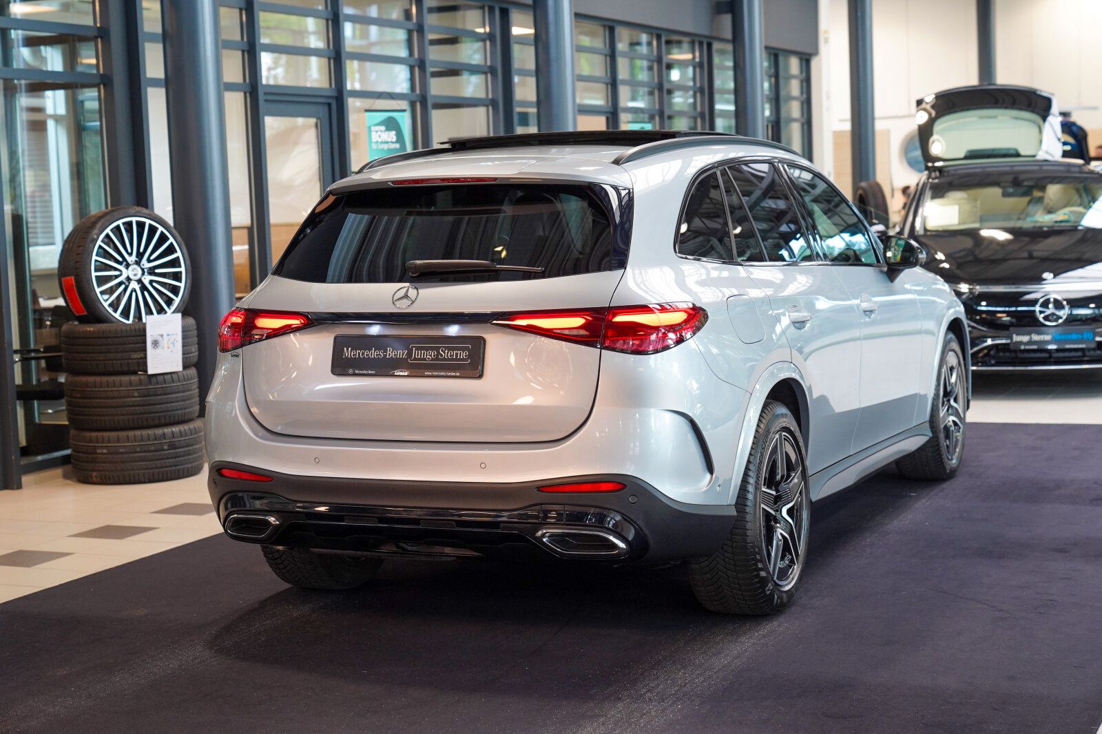 Mercedes-Benz GLC 300 d 4M AMG Line Night Pano DISTRONIC AHK