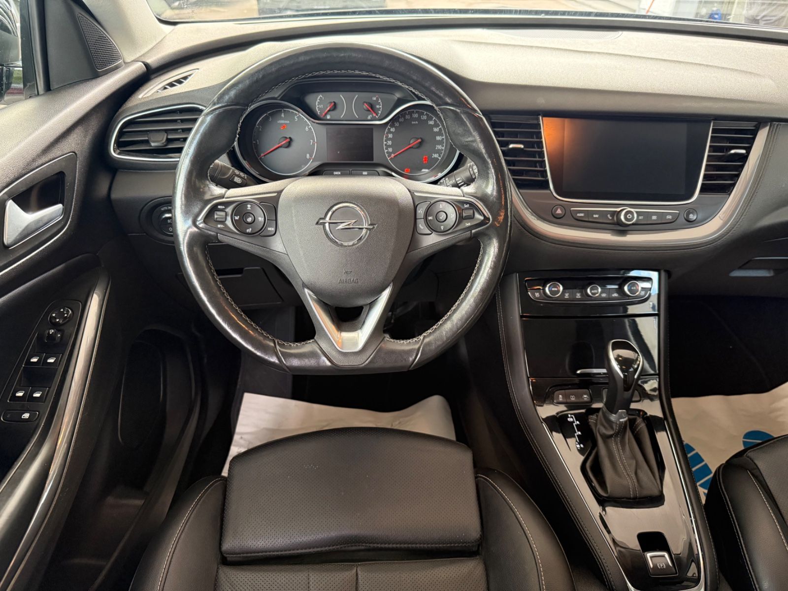 Opel Grandland X - Samsaru's Car Outlet