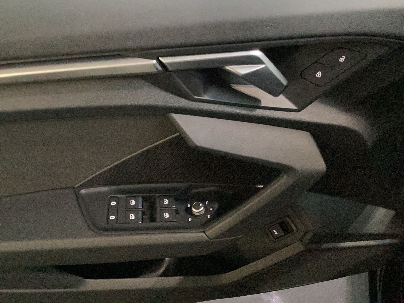 Audi A3 Sportback 30 TDI ADVANCED VIRTUAL NAVI ACC LM