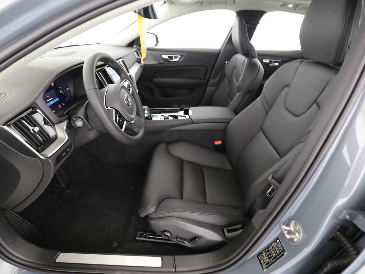 Volvo S60 Plug-In-Hybrid T8 Recharge AWD Ultimate Dark