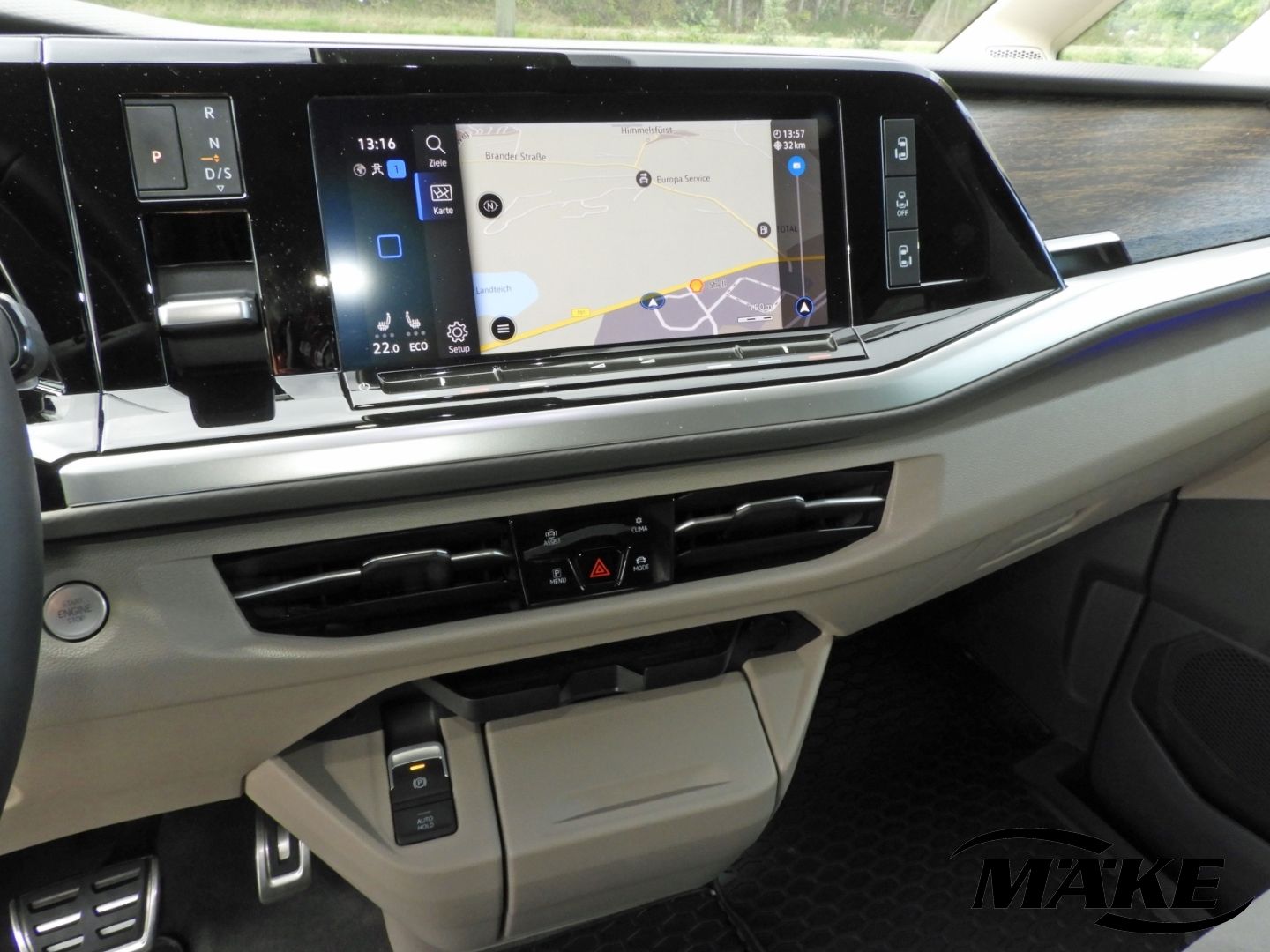 Volkswagen T7 Multivan Style 1.4eHybrid DSG - Samsaru's Car Outlet