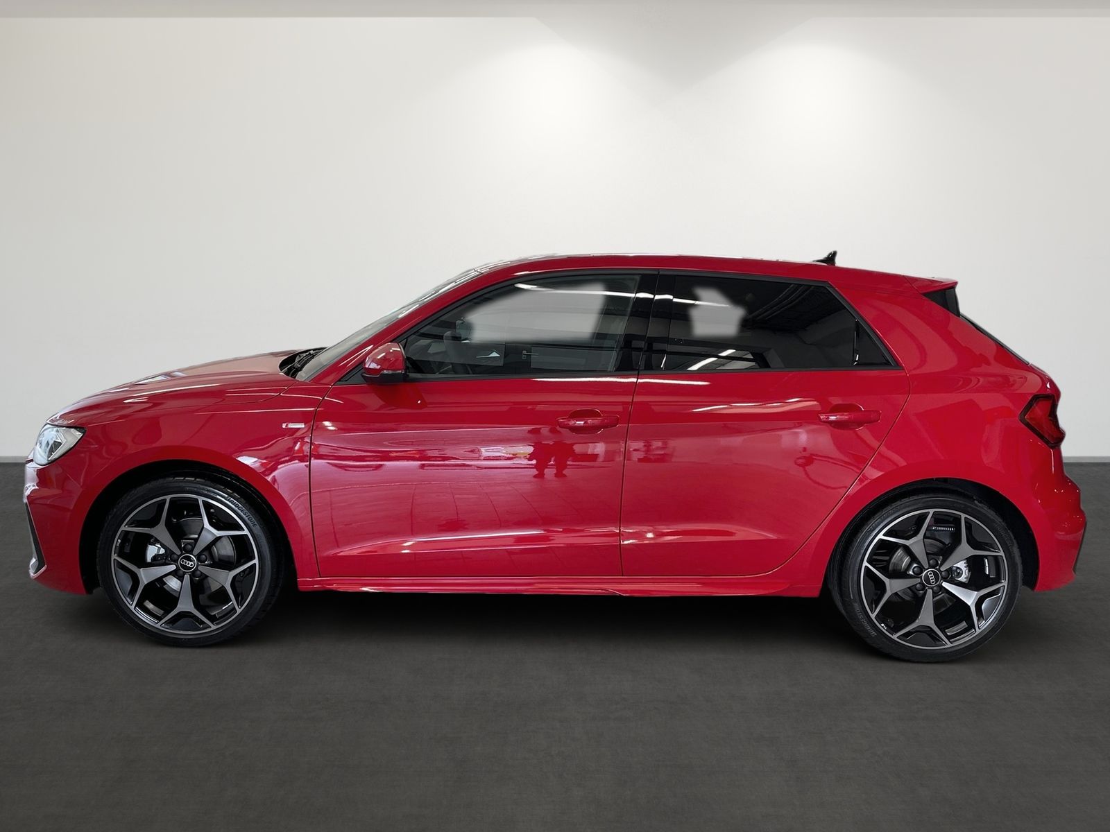 Audi A1 Sportback 30 TFSI S line - Samsaru's Car Outlet